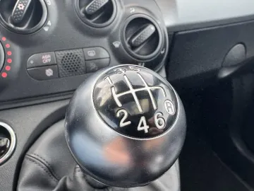 Car image 17