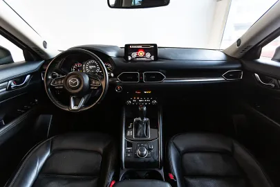 Car image 4