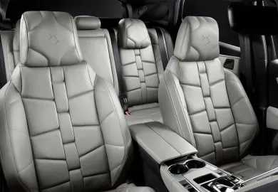 Car image 32