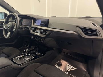 Car image 33