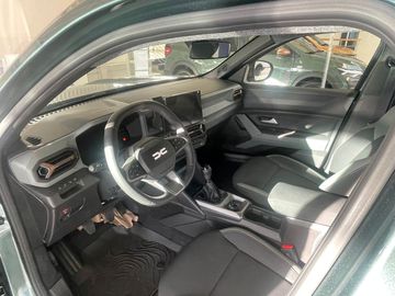 Car image 10