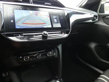 Car image 40