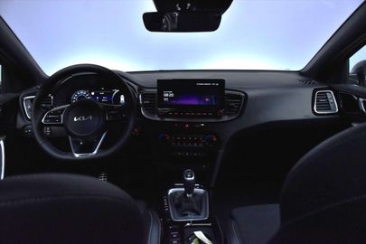 Car image 23