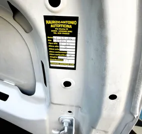 Car image 29