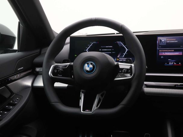 BMW 530 e 220 kW image number 3