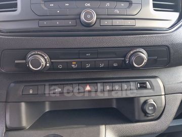 Car image 35