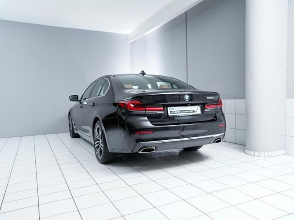 BMW 530i Luxury Line 185 kW image number 2