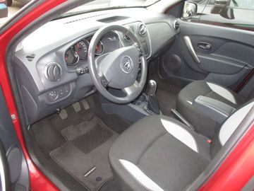 Car image 8