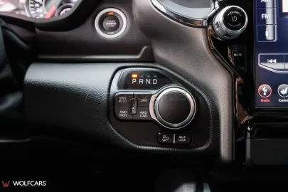 Car image 33