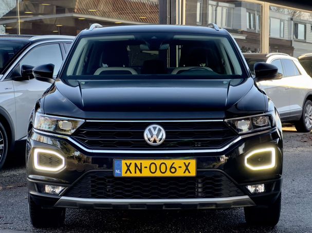 Volkswagen T-Roc 1.5 TSI Sport DSG 110 kW image number 2