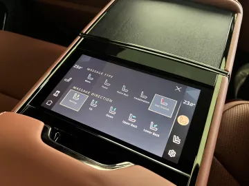 Car image 39