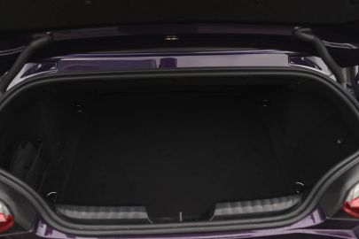 Car image 32