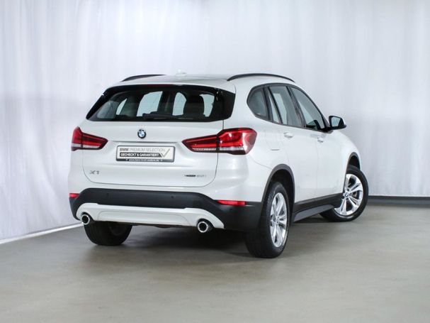 BMW X1 20i xDrive 131 kW image number 3