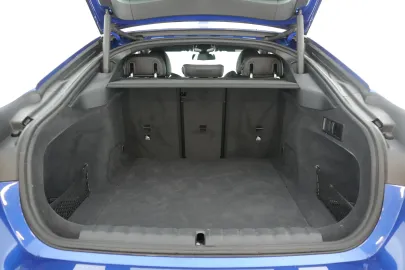 Car image 37