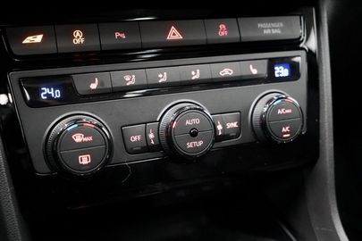 Car image 41