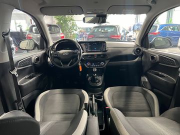 Car image 10