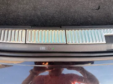 Car image 29