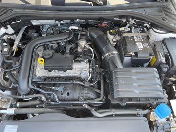 Car image 27