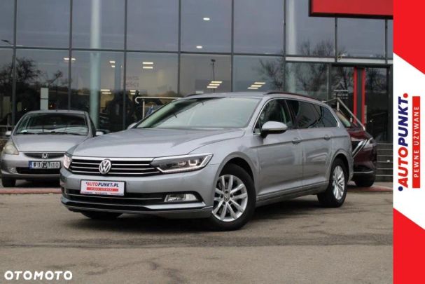 Volkswagen Passat 110 kW image number 1