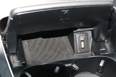 Car image 31