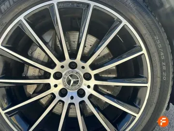 Car image 27