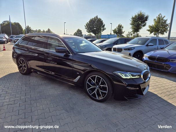 BMW 530d Touring M Sportpaket xDrive 210 kW image number 2