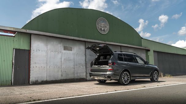 BMW X7 xDrive 390 kW image number 6