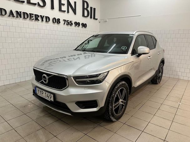 Volvo XC40 D4 AWD Momentum 140 kW image number 1