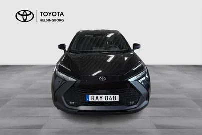 Car image 3