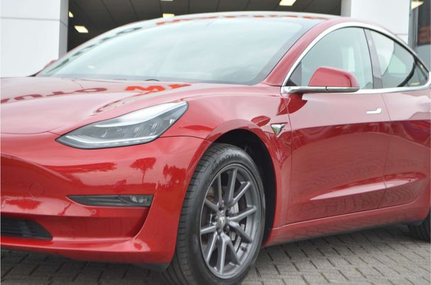 Tesla Model 3 60 Plus 175 kW image number 13