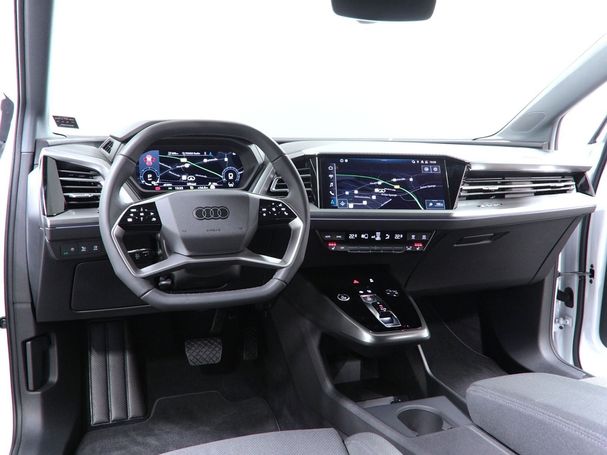 Audi Q4 45 quattro e-tron 195 kW image number 18