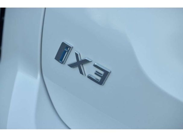 BMW iX3 210 kW image number 37