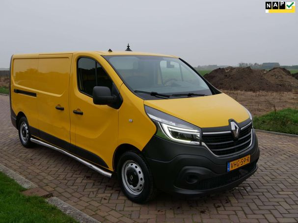 Renault Trafic dCi 120 88 kW image number 2