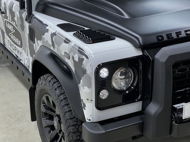 Land Rover Defender 302 kW image number 3