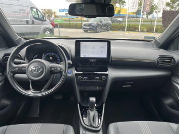 Car image 11