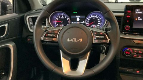 Car image 21