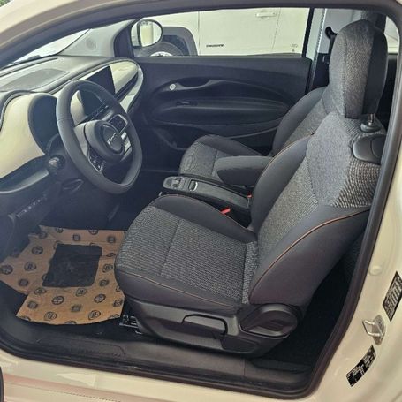 Fiat 500 e 70 kW image number 9