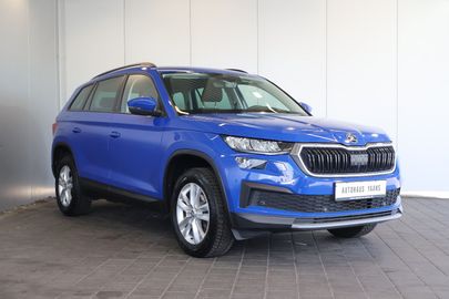 Car image 2
