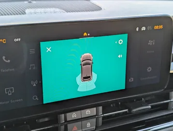 Car image 27