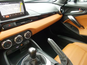 Car image 24