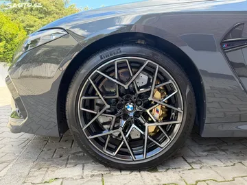 Car image 37