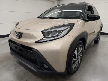 Car image 37