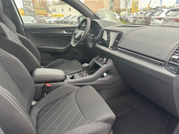 Car image 17