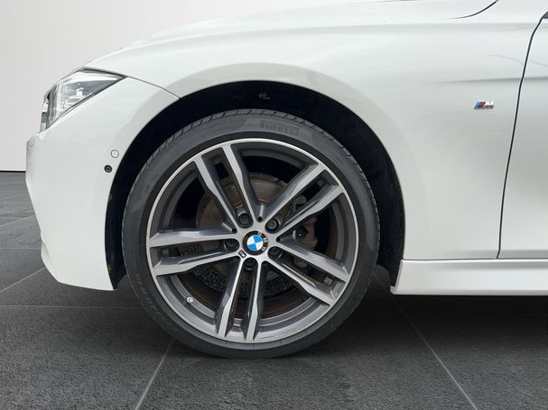 BMW 320i Touring xDrive 135 kW image number 20