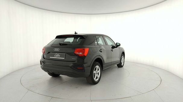 Audi Q2 35 TDI quattro S tronic Business 110 kW image number 3