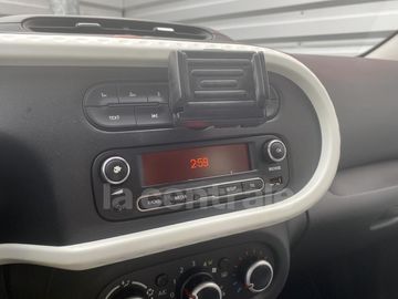 Car image 23