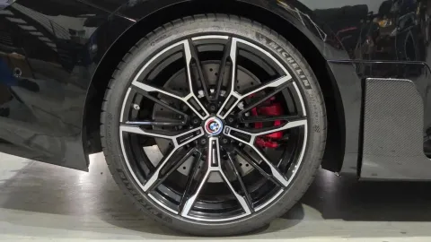 Car image 34