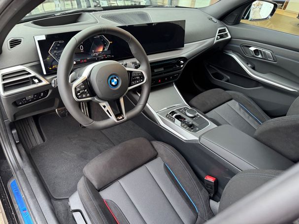 BMW 330e Touring M Sportpaket xDrive 215 kW image number 14