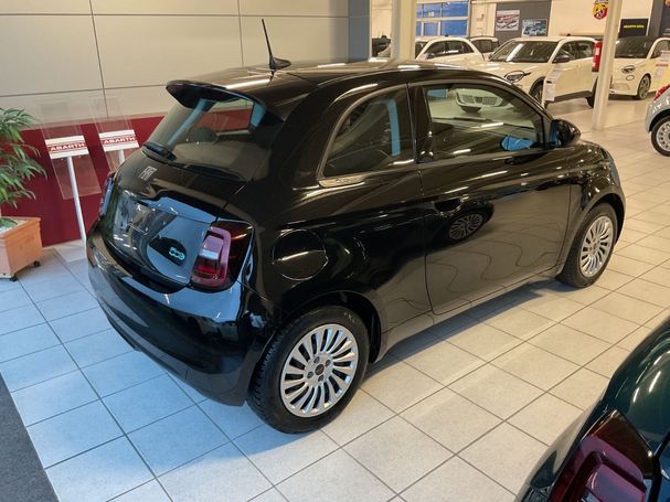 Fiat 500 e 70 kW image number 4