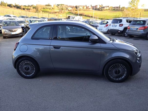 Fiat 500 e 70 kW image number 11